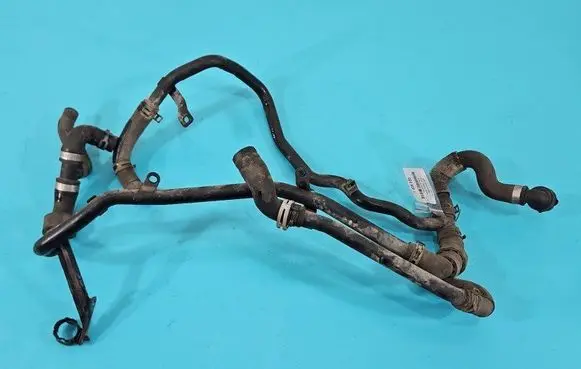 Engine coolant pipe/hose