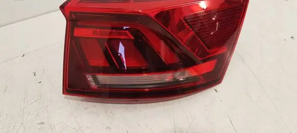 Volkswagen T-Roc Tailgate rear/tail lights
