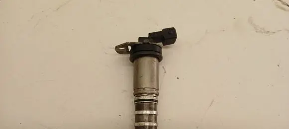BMW 7 F01 F02 F03 F04 Camshaft vanos timing valve 8605123 13151880
