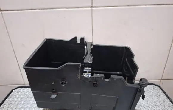 Ford Transit - Tourneo Connect Battery box tray AM5110723AF