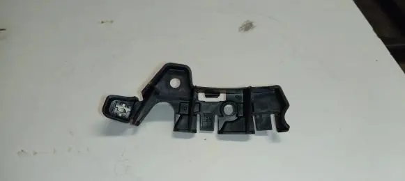 Renault Megane III Front bumper mounting bracket 620940001R