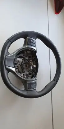 Toyota Yaris Steering wheel