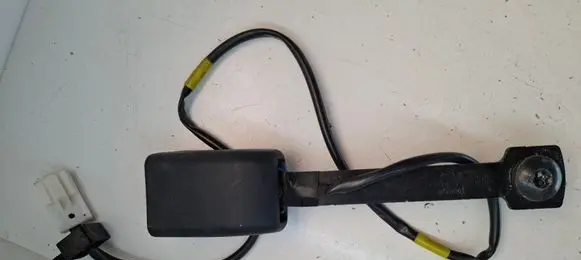 Subaru Impreza III Front seatbelt buckle 1050470