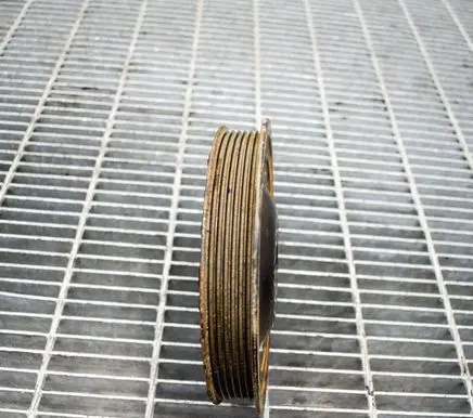 Opel Insignia A Crankshaft pulley 55563401722554909