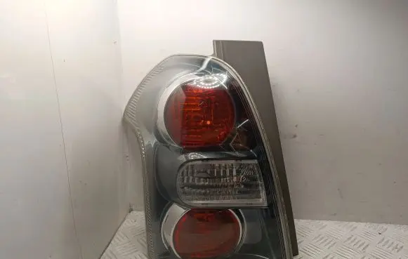 Toyota Corolla Verso AR10 Rear/tail lights 815610F080