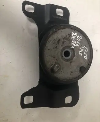 Volvo V40 Gearbox mount