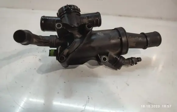 Citroen C5 Thermostat housing 9656182980