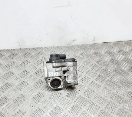 Volkswagen PASSAT B6 Throttle valve 03C131503B