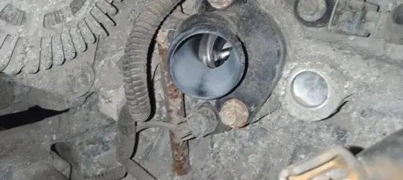 Nissan Note (E11) Engine coolant pipe/hose