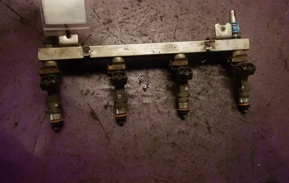 Fuel main line pipe
