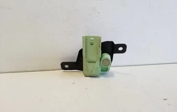 BMW X3 E83 Airbag deployment crash/impact sensor 65773418539 3418539 65779118167