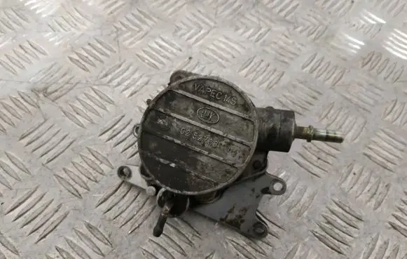 Opel Astra G Vacuum pump 0252738