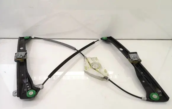 Volkswagen Jetta V Front window lifting mechanism without motor 994854109 986288
