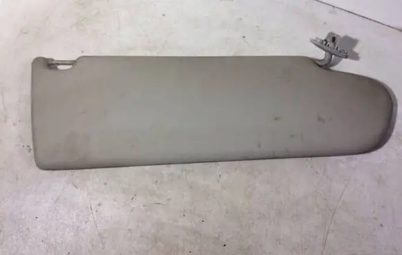 Sun visor