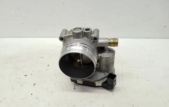 BMW 5 F10 F11 Throttle valve 1354759787101 7597871