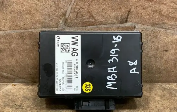 Audi A8 S8 D4 4H Gateway control module 4H0907468