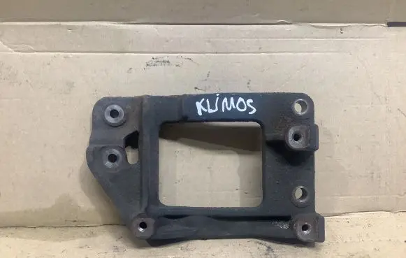 Lexus RX 330 - 350 - 400H A/C compressor mount bracket 246260554