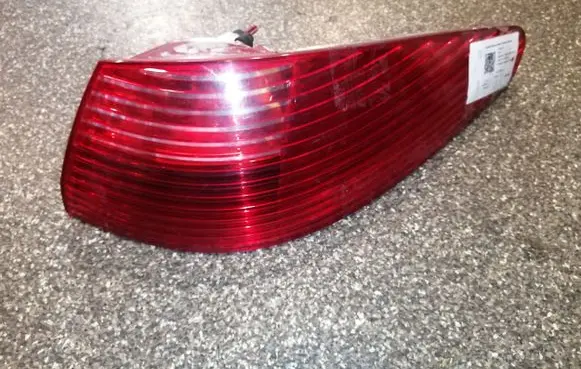 Peugeot 607 Rear/tail lights