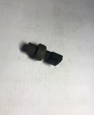 Mitsubishi Galant Air conditioning (A/C) pressure sensor T142CP151