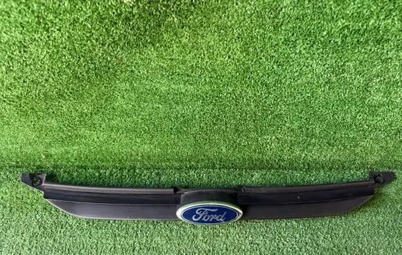 Ford B-MAX Front grill AV1117K945