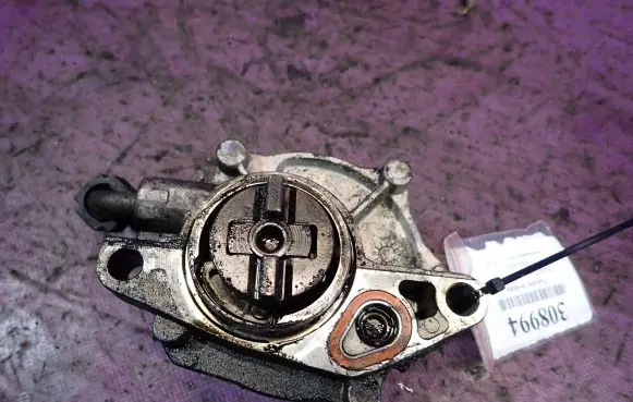 Ford Fusion Vacuum pump 9637413980