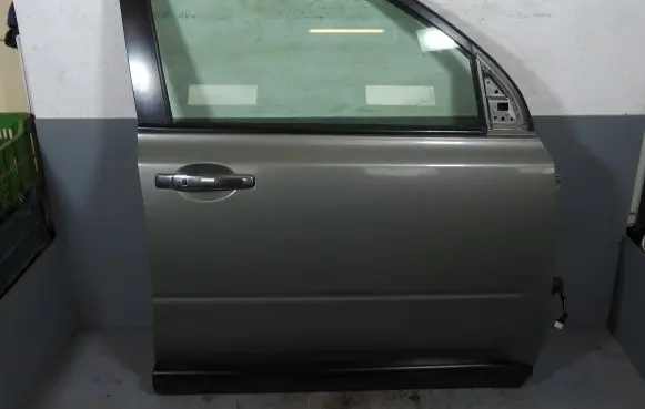Nissan X-Trail T31 Front door