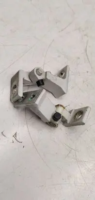 Volkswagen Golf VII Rear door hinge set 8K0831402P