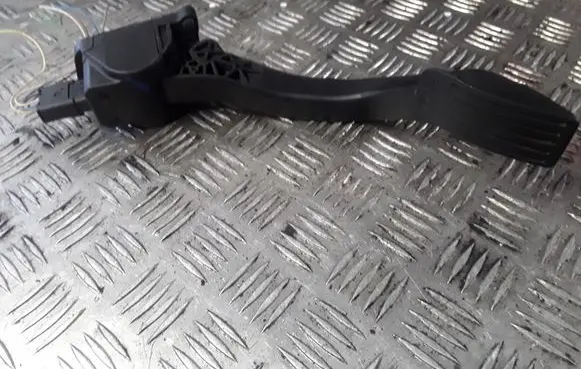 Citroen C4 I Accelerator pedal position sensor 0280755043 9651270280