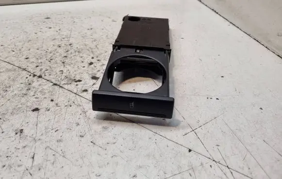 Cup holder