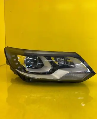 Volkswagen Tiguan Headlight/headlamp 5N1941752