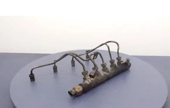 Fuel main line pipe