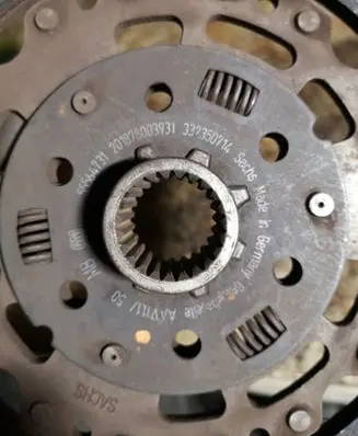 Opel Astra J Clutch pressure plate 55564731