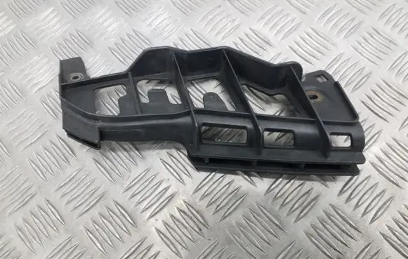 Volkswagen Touran I Front bumper mounting bracket 1T0807889C