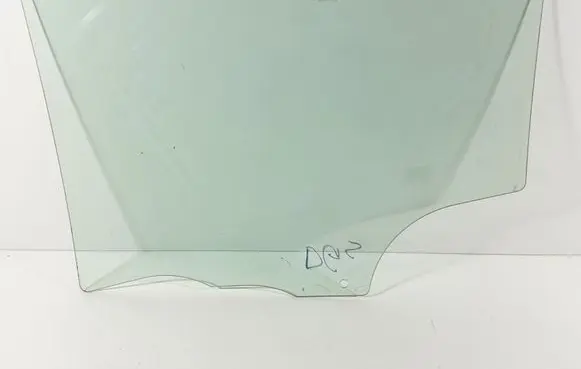 Mazda 3 I Rear door window glass 43R008577