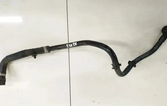 Jaguar I-Pace Engine coolant pipe/hose j9d38d120ad j9d3-8d120-adxc7v0