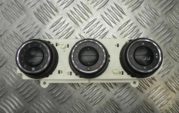 Mercedes-Benz ML W163 Climate control unit A1638202589