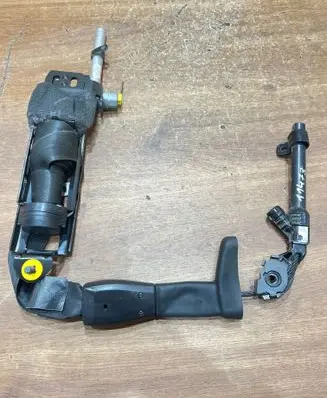 Volvo V50 Front seatbelt 31320494