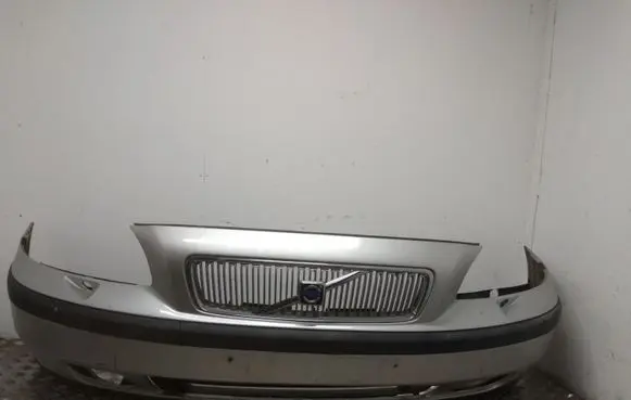 Volvo V70 Front bumper