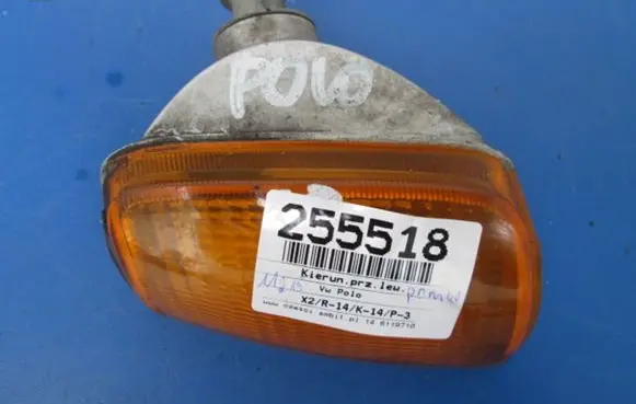 Volkswagen Polo II 86C 2F Front indicator light
