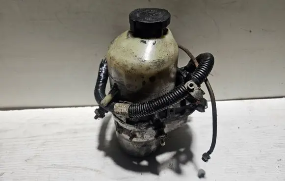 Opel Zafira A Power steering pump 1040085 003094D0 M31070677UD