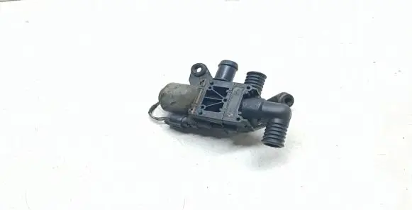 BMW X5 E70 Coolant heater control valve 6950257 64126950257