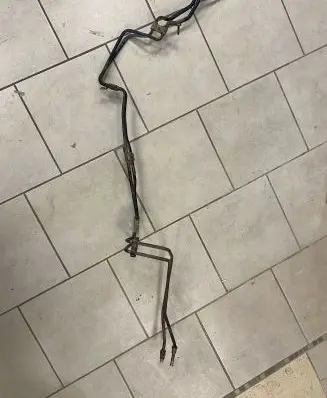 Brake vacuum hose/pipe