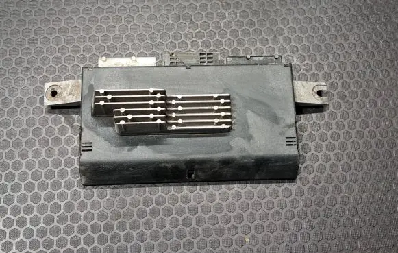 BMW 7 E38 Light module LCM 8372116