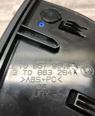 Skoda Superb B6 (3T) Glove box central console 1T0863284A 8C08579613