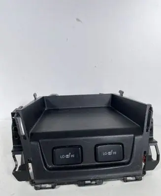 Suzuki Vitara (LY) Trim molding 7382354P1