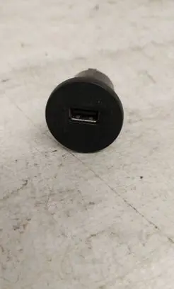 Renault Master III USB socket connector 