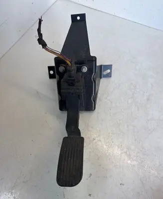 Mercedes-Benz Sprinter W907 W910 Accelerator throttle pedal A9073010200