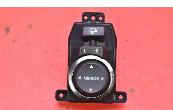 Hyundai Genesis Mirror heating switch 202008378