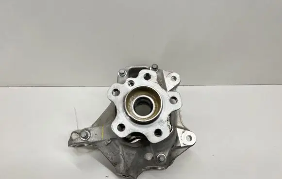 BMW X3 G01 Front wheel hub spindle knuckle 6882597 6882595 6882599