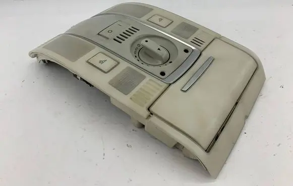 Audi A6 S6 C6 4F Front seat light 4F0947135AT 4F0959719